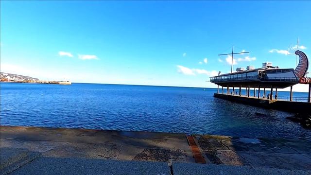 Прогулка по набережной Ялты. Цены в магазине. Погода +10/ Ялта LIVE Крым смотреть онлайн