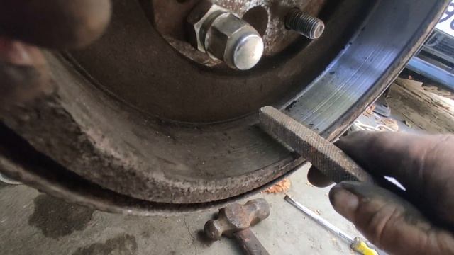 Как проточить барабанные тормоза без токаря? смотреть онлайн