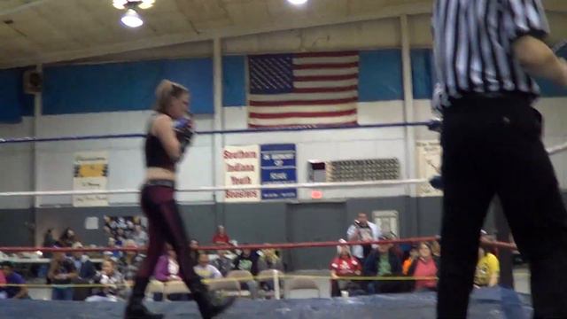 D1W: Crazy Mary Dobson vs. Leva Bates смотреть онлайн