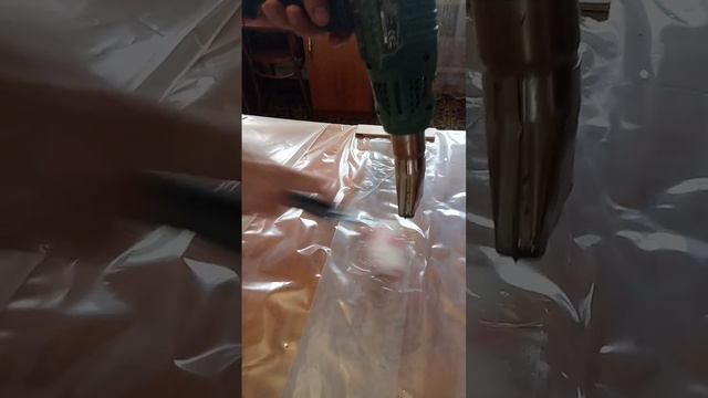 Пайка пленки для теплицы с помощью строительного фена. смотреть онлайн