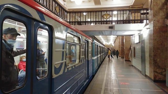 Метросостав 81-717.5М/81-714.5М "Номерной-Московский транспорт" маршрут №30 смотреть онлайн