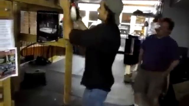 Мастер музыки на груше))) смотреть онлайн