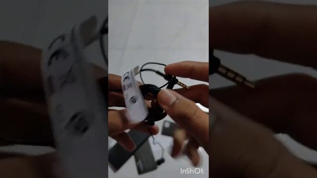 JBL C100SI In-Ear Deep Bass UNBOXING LATEST смотреть онлайн