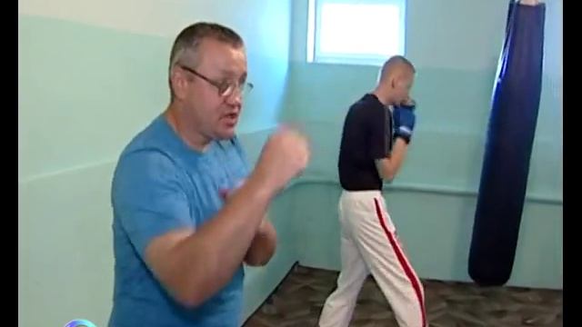 Боксер Петруня смотреть онлайн