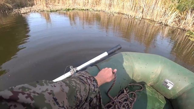 ЗАЧЕМ КАЧАТЬ ЛОДКУ ПОСРЕДИ ПОЛЯ? смотреть онлайн