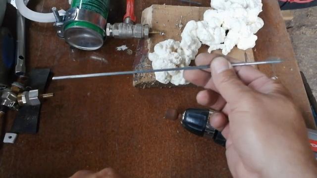 Пистолет для монтажной пены своими руками 2 вариант. Монтажная пена, не имеет шансов остаются. смотреть онлайн