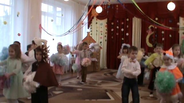 утренник 8 МАРТА, Средняя группа, ДОУ№ 308 г. Донецк. муз. руководитель Иванова Н.В. смотреть онлайн