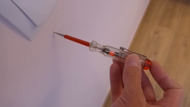 Поиск проводки в стене с помощью индикаторной отвертки смотреть онлайн