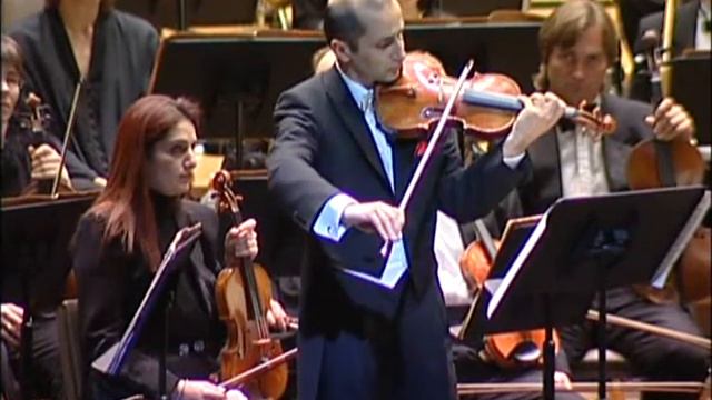 Hrachya Harutyunian plays Aram Khachaturyan's Concerto (Cadenza Oistrach) смотреть онлайн