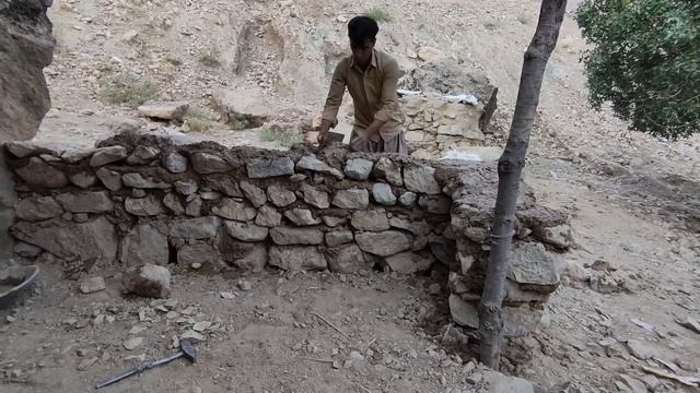 Continue To Build Huts And Prepare Local Food