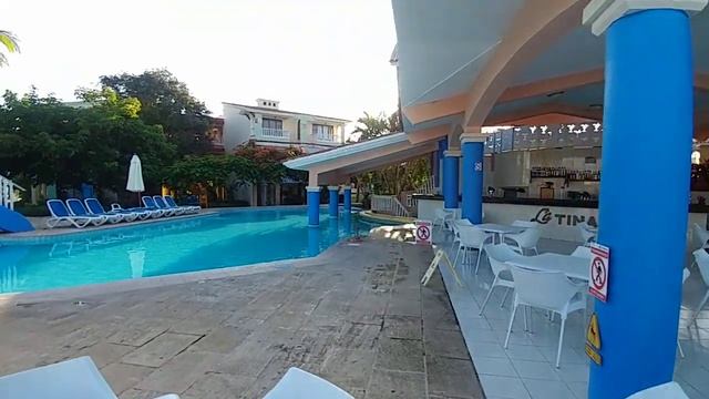 Куда поехать на Кубу? Brisas Guardalavaca review 2019. ⭐⭐⭐⭐ Обзор территории отеля Бризас часть 1 смотреть онлайн