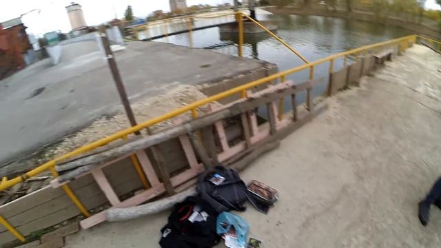 Спонтанная рыбалка в городе перед тренировкой, или как сходить на рыбалку за 30 минут! смотреть онлайн