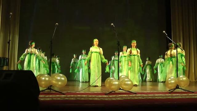 Танец девочек - "Русский танец", "Хоровод". "Украинский Танец" смотреть онлайн