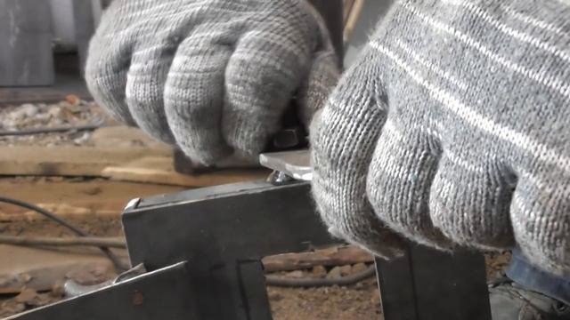 Супер Твердо топливный котёл из газового баллона своими руками! смотреть онлайн