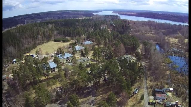 Полёт квадрокоптера над Понтонным смотреть онлайн