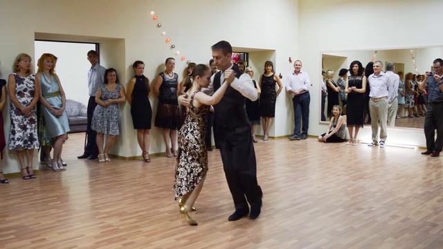 27 октября 2019г Танго от Игоря Ефремова и Натальи Михайловой. День рожд. танго-клуба Amigos. 2 год смотреть онлайн