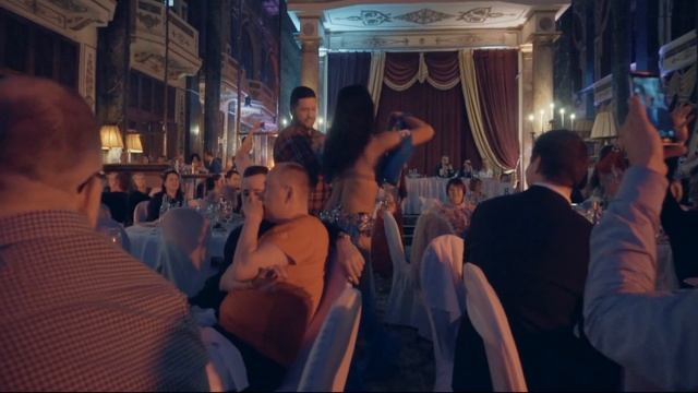 Как правильно давать танцовщицам чаевые смотреть онлайн