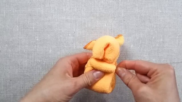 Easter crafts: How to make easter bunny ? with a towel and paper DIY. fun easter crafts for kids смотреть онлайн