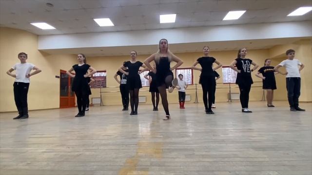 Мастер-класс по народному танцу "Русский танец "Моталочка" смотреть онлайн
