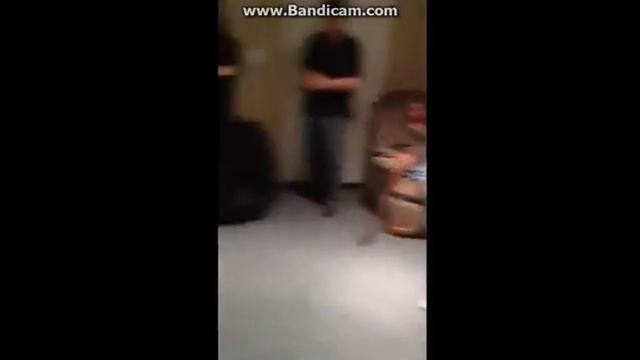 Бабушка играет в kinect смотреть онлайн