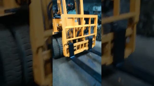 Toyota Forklift 2.5 Tons Video Test Run смотреть онлайн