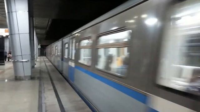 81-740/741.4 Русич На станции Козья Слобода смотреть онлайн