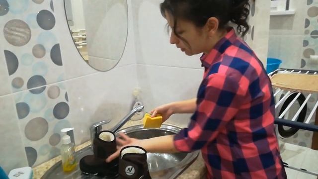 Помывка подошвы перед первой прогулкой "Я тестируют Нордман в Ульяновске" смотреть онлайн