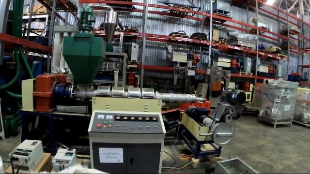 Дробилка и гранулятор для пленки в работе на стрейч для клиентов из Калуги смотреть онлайн