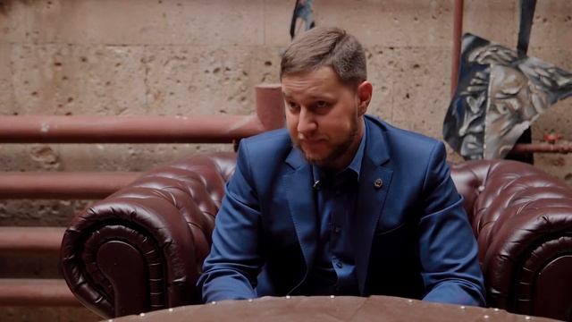 Почему номер адвоката должен быть в каждом телефоне? смотреть онлайн
