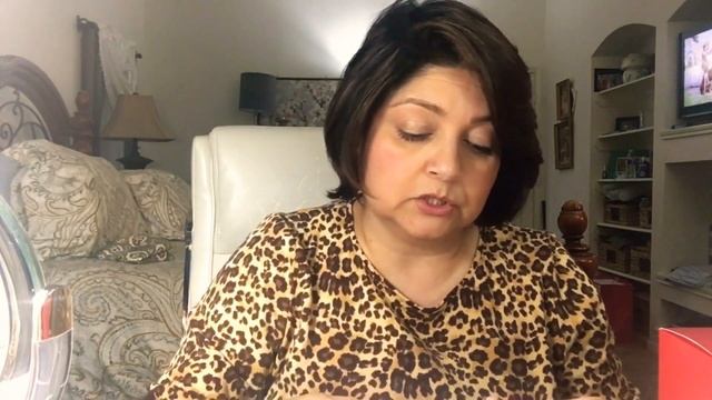 Estée Lauder Beautiful Body Powder: How I opened the package. смотреть онлайн