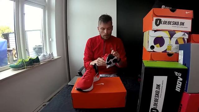 Nike Odyssey React | Letvægts løbesko fra Nike med fantastisk pasform смотреть онлайн