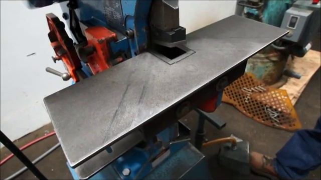 21 TON MUBEA IRONWORKER, MODEL BF10 смотреть онлайн