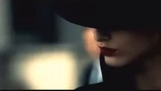 Реклама Christian Dior: Ты узнаешь меня по запаху смотреть онлайн