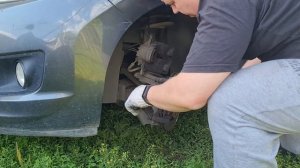 Замена колодок пежо 207 .