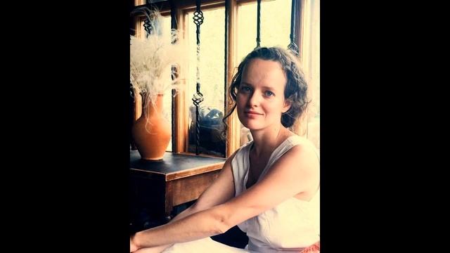 Маринка читает Руми смотреть онлайн