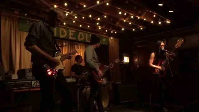 Negative Scanner at the Hideout смотреть онлайн