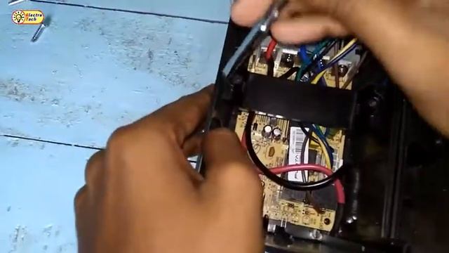 UPS not working on AC supply, UPS लाइन से नहीं चल रहा कैसे ठीक करें। смотреть онлайн