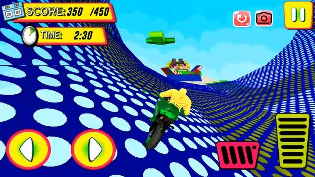 Superhero Tricky Bike Race Andriod Game смотреть онлайн