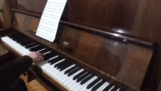 Разучиваем на ф-но: Янка(Красивые пьесы для начинающих). смотреть онлайн