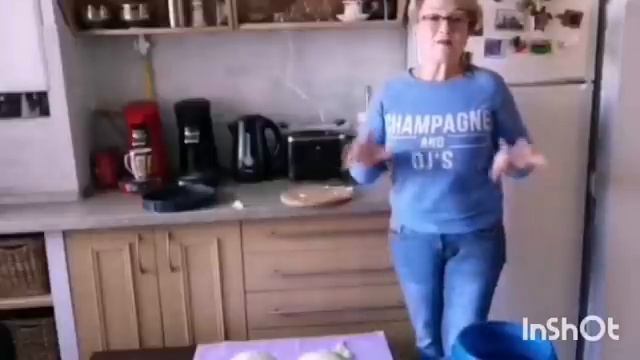 162.... Этот рецепт мало кто о нем знает. ? Солим капусту качанами. смотреть онлайн