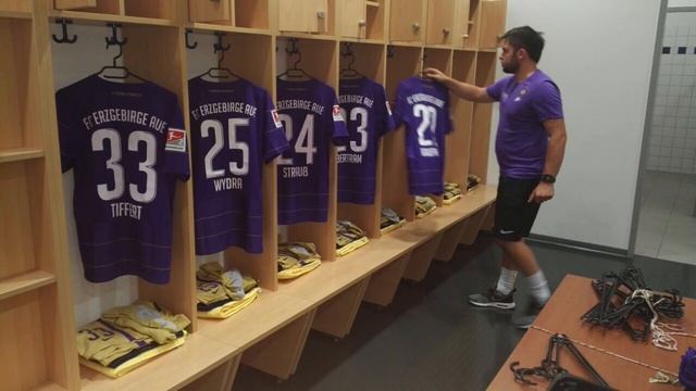 ХУДШИЙ ИГРОК FIFA 18 ОКАЗАЛСЯ НЕ ФУТБОЛИСТОМ смотреть онлайн