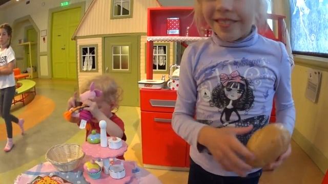 ДЕТЕСКИЙ ИГРОВОЙ МУЗЕЙ MIIAMILLA В КАДРИОРГЕ. ТАЛЛИНН. смотреть онлайн