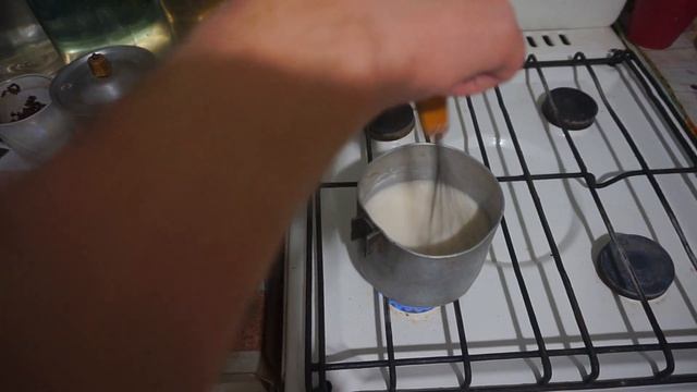 Как сварить клей клейстер из муки для папье-маше и сделать маску для лица №1 смотреть онлайн