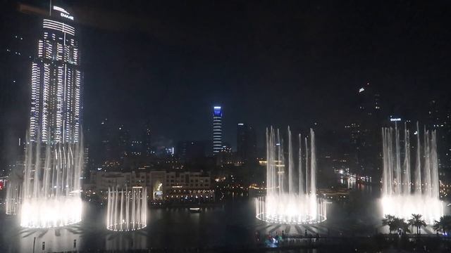 The Dubai Fountain | Amazing Show + Beautiful Song
