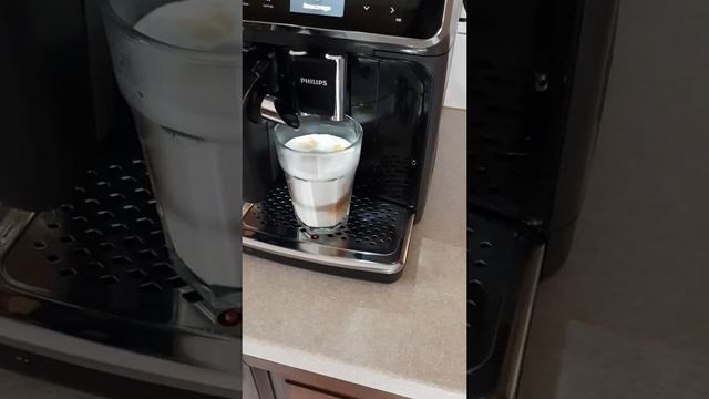 Philips LatteGo 5400 смотреть онлайн