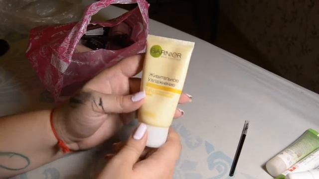 Разбираем и выбрасываем косметику смотреть онлайн