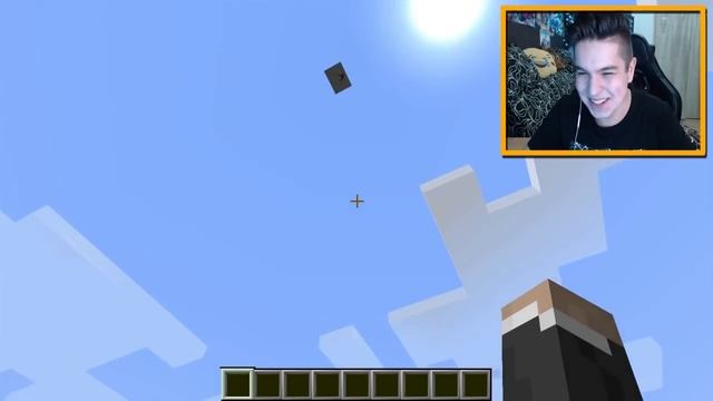 ЭТО САМЫЙ СМЕШНОЙ ТРОЛЛИНГ НАД ДРУГОМ В МАЙНКРАФТЕ! ПОПРОБУЙ НЕ СМЕЯТЬСЯ ЧЕЛЛЕНДЖ В MINECRAFT смотреть онлайн