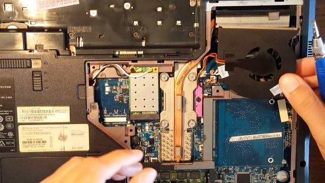 Come Aprire & Pulire Acer Aspire 5520 5710 5715 5715z 5720 | Disassembly Notebook смотреть онлайн