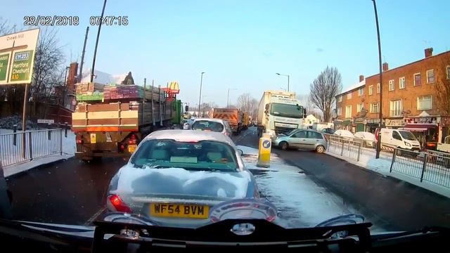 Ничего не вижу, ничего не слышу