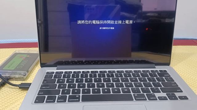 將Windows 11安裝在外接硬碟上給 Macbook Pro 2015 使用 смотреть онлайн